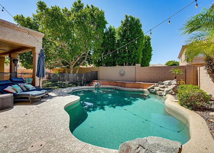 Outdoor Oasis W/ Pool! Group Escape Dom wakacyjny *